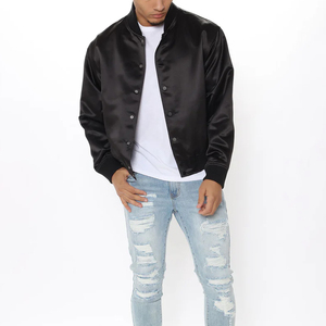 Blouson d'aviateur en polyester personnalisé OEM pour hommes blousons d'aviateur d'hiver épais matelassés noirs de haute qualité pour hommes - Product Image 3