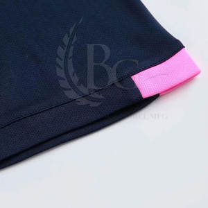 Design personnalisé Vêtements de football Respirant Nouveau style de pratique avec service OEM Uniforme personnalisable - Product Image 5