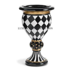 Jardinière robuste en métal résistant à la corrosion avec une esthétique contemporaine élégante pour une décoration végétale moderne et élégante - Product Image 2