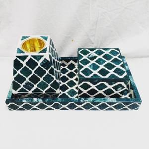 Ensemble Bakhoor marocain indien en bois Mubkhar indien fabriqué à la main avec plateau en incrustation d'os plateau fait main noir avec ensemble Bakhoor - Product Image 1