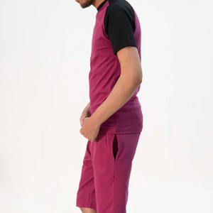 Conjunto de ocio cómodo para hombre con manga raglán en contraste, pantalones cortos de punto de color sólido a juego, ropa para correr, chándales para hombre - Product Image 6