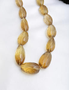 หินควอตซ์น้ำผึ้งทรงเหลี่ยมธรรมชาติ 315.55 กะรัต สำหรับทำเครื่องประดับอัญมณี สร้อยคอ - Product Image 5