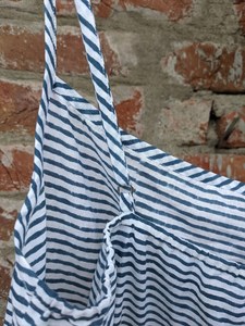 Bloque de mano Impreso Vestido de algodón indio Cuello cuadrado Túnicas Estilo casual Vestido largo Maxi Longitud 100% Algodón - Product Image 3