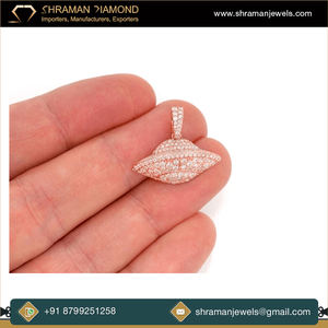 เครื่องประดับแฟชั่นคุณภาพสูงจากผู้ผลิต สร้อยคอจี้ฮิปฮอปดีไซน์ยูเอฟโอสั่งทำพิเศษ ประดับเพชรเลี้ยงในห้องปฏิบัติการ ทองคำแท้ 10K - Product Image 4