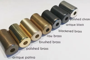 โคมไฟระย้าทองเหลือง2แขนสไตล์กลางศตวรรษพร้อมลูกโลกออพติไลน์โคมไฟฟลัชเมาท์สไตล์อิตาลี - Product Image 5