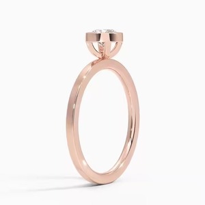 Anillo de diamante cultivado en laboratorio de corte redondo, Oro Sólido de 14K con compromiso de chapado en rodio - Product Image 5