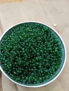 Cuentas de cristal en color rosa disponibles en tamaño 8/10 ideales para diseñadores de pulseras para hacer pulseras - Product Image 2