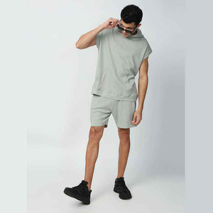 Conjunto Deportivo de 2 Piezas, Sudadera con Capucha de Manga Corta y Pantalones Cortos, Diseño Sólido, Informal, para Gimnasio, con Logotipo Bordado, Unisex, Nueva Colección 2026, Gran Venta - Product Image 3