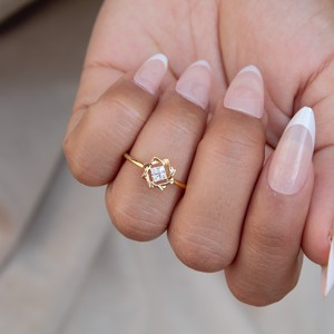 Igi แหวนเพชรทองคำแท้18K น้ำหนักเบาสำหรับใส่ประจำวันเครื่องประดับ1.28กรัมสำหรับผู้หญิง - Product Image 6