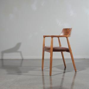 Wholesale Modern Hiroshima Chair Black Walnut Armchair for Hotel Living Room & Outdoor <b>Dining</b> with PU <b>Cover</b> <b>Seat</b> - Product Image 1