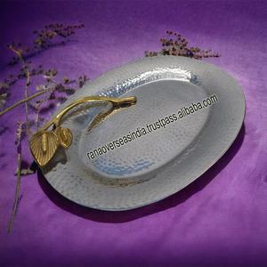 Plateau de service en acier inoxydable plateau ovale martelé en métal centres de table plateau décoratif - Product Image 2