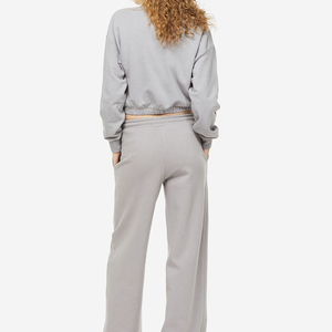 กางเกงสเวตเตอร์สำหรับผู้หญิงกางเกงคาร์โก้ผ้าคอตตอนทรงหลวมดีไซน์เนอร์สีเขียวทึบพร้อมกระดุมสำหรับตกแต่ง - Product Image 5