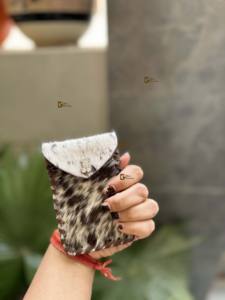 Porte-monnaie en cuir de vachette élégant unisexe de style occidental Porte-monnaie en cuir de vachette de vrais cheveux Cacher la fourrure Pochette unisexe Porte-monnaie - Product Image 3