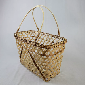 Cesta de pícnic de cuero de bambú tejida a mano Regalo retro-Bolsa de mimbre simple Tipo de cierre abierto Patrón de Marco colorido Hecho en Vietnam - Product Image 3