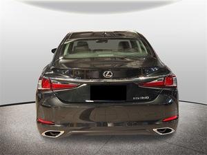 Increíble Lexus ES 350 FWD 2023 Usado en Perfectas Condiciones con Bajo Kilometraje en Existencia, Ofrecido a una Fantástica Oferta que No Querrás Perder - Product Image 6