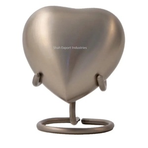 Fournitures funéraires Mini urnes de crémation en laiton Urne souvenir en forme de coeur avec support Urnes commémoratives finies en or - Product Image 6