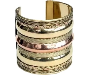 Pulsera de Madera Vintage con Diseño Elegante, Chapado en Oro Antiguo e Incrustaciones de Marfil, Diseño Geométrico Redondo, Joyería Unisex - Product Image 5