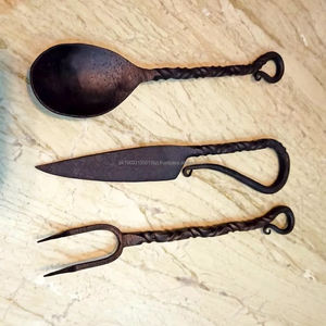 Juego de cubiertos antiguos Juego de cubiertos medievales hechos a mano Cena medieval Forjado a mano con sábana de cuero de alta calidad - Product Image 6