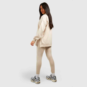 Manufacturer Factory <b>Supplying</b> Women's Eco-friendly 100% Cotton tracksuits 50-400gsm Foam Print Custom Puff Style Winter Hooded - Product Image 2