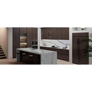 Fontaine en or Unionstone avec composition en cristal de quartz, design moderne pour application murale - Product Image 2