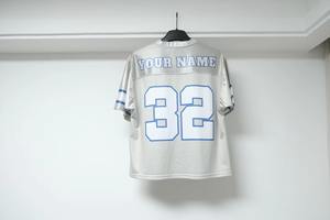 เสื้อครอปทีมอเมริกันฟุตบอลแบบสั่งทำพิเศษ เสื้อกีฬาแบบซับลิเมชั่น เสื้อครอปสตรีทแวร์ เสื้ออเมริกันฟุตบอลสไตล์เรโทร - Product Image 4