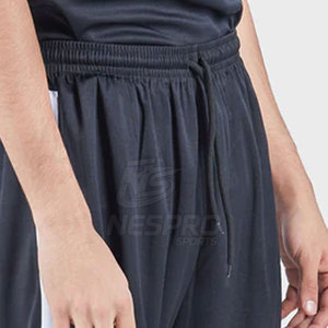 Shorts de course pour hommes sur mesure, nouveau style, 100% coton, séchage rapide, fermeture à cordon, couleur unie, fabriqué au Pakistan - Product Image 5