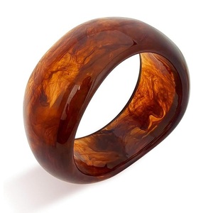 Brazalete de resina personalizado, accesorio de moda hecho a mano de fábrica - Product Image 2