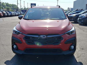 USADO 2024 Gran Oferta Premium AWD con Control de Crucero Adaptativo, Interior Oscuro, Volante a la Izquierda, Asientos de Tela - Product Image 2