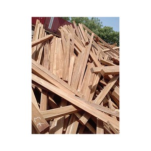 Bûches carrées fournies en grande quantité pour les revêtements de sol et les applications décoratives - Product Image 1