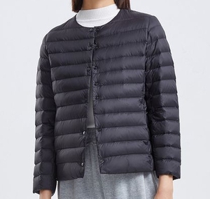 Chaqueta acolchada ligera impermeable personalizada para mujer, chaqueta de invierno para mujer, reversible, novedad de 2024 - Product Image 2