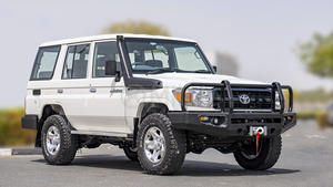 2022 CRUISER LC76 4.2D (DISPONIBLE CON VOLANTE A LA IZQUIERDA Y A LA DERECHA) - Product Image 5