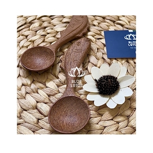 คุณภาพสูง: ช้อนไม้ผสมที่มีความรับผิดชอบสำหรับการเตรียมแป้งและเสิร์ฟอาหารสำหรับครอบครัว - Product Image 1