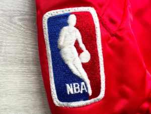 Chaqueta Universitaria de Satén para Hombre, Tendencia 2025, Bordado Personalizado, Chaqueta Bomber de Béisbol Extra Grande, Chaquetas Letterman, Ropa Urbana al por Mayor - Product Image 5