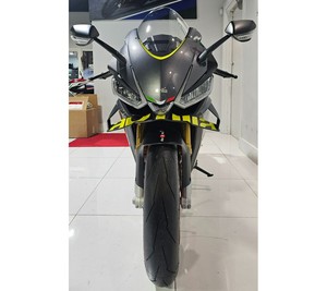 Nouvelle <span class=keywords><strong>Moto</strong></span> <span class=keywords><strong>Sportive</strong></span> <span class=keywords><strong>Aprilia</strong></span> RSV4 1100 2026 – Commande Parfaite - Product Image 5