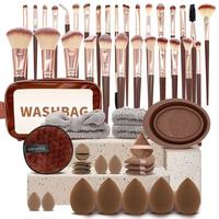 Ensemble de pinceaux de maquillage professionnels en fibres synthétiques douces pour le visage, le fond de teint, la poudre, le blush et les fards à paupières