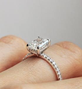 แหวนหมั้นเพชรเปล่งประกาย5x7มม. ปูหินสี่ง่ามตั้งค่าเงินสเตอร์ลิงชุบทอง18K | งานแต่งงานของเจ้าสาว - Product Image 5