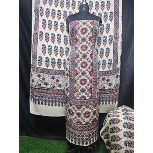 Tissu de robe formelle en soie modal imprimé à la main Ajrakh, nouveau design printemps, coupe A, taille naturelle pour femmes - Product Image 2