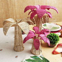 Bougeoirs en rotin écologiques Lanternes et bocaux à bougies Conceptions OEM Palmier personnalisé pour table à manger Salon