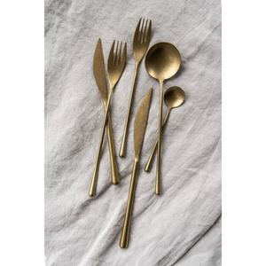 Juego de Cubiertos de metal recubierto de oro de lujo para la celebración de la cena de aniversario evento de boda y reunión festiva especial - Product Image 5