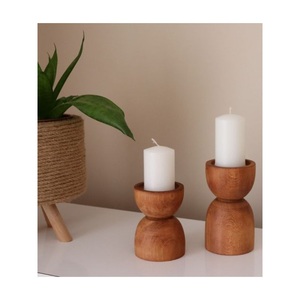 Vente en gros de bougeoirs en bois brun de qualité supérieure, ensemble d'accessoires d'éclairage domestique, prix raisonnable pour Noël 3 bougies en bois - Product Image 5