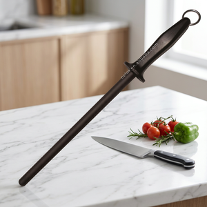 Afilador de Cuchillos de Cerámica Ecológico Antirotura y Absorbente de Impactos con Grano Extra Fino y Anillo Colgante de Acero Inoxidable - Product Image 1