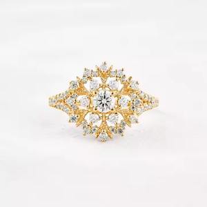 แหวนหมั้นเพชรมอยส์ซอไนต์สำหรับผู้หญิงแหวนทอง14K สำหรับงานแต่งงานของขวัญครบรอบปีที่โรแมนติกสำหรับห้องปฏิบัติการ - Product Image 3