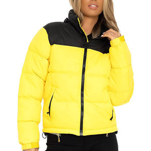 Veste matelassée à capuche en coton rembourré respirant coupe-vent pour femme, design personnalisé - Product Image 1