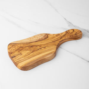 Planche à découper artisanale en bois d'olivier de qualité supérieure avec options de personnalisation de la police pour une utilisation en cuisine - Product Image 1