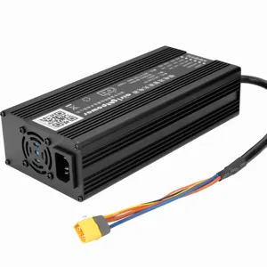 高品質12-60v/7-30a自動電動工具バッテリーリチウムイオンバッテリー充電器急速充電器電気