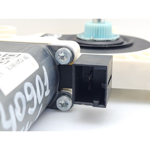 มอเตอร์ไฟฟ้าหน้าต่างด้านหน้าขวา VOLKSWAGEN Passat Variant B8 (3G5, CB5) 5Q4959802B DCZA (14>) - Product Image 5