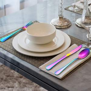 ชุดช้อนส้อมสีรุ้งที่ทำจากเหล็กแข็งแรงและเฉดสีสดใสให้ความทนทานยาวนานและทันสมัย - Product Image 2