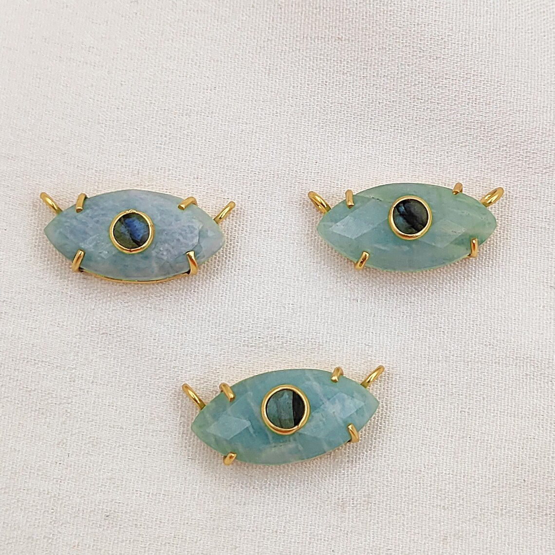 แอมะซอไนต์