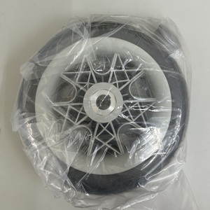 KYMCO 42600-LHD7-E22 Rueda trasera ASSY 228*70 228X70 Solid EQ20CC Mini Mobility Scooters Parts hecho en Taiwán - Product Image 2