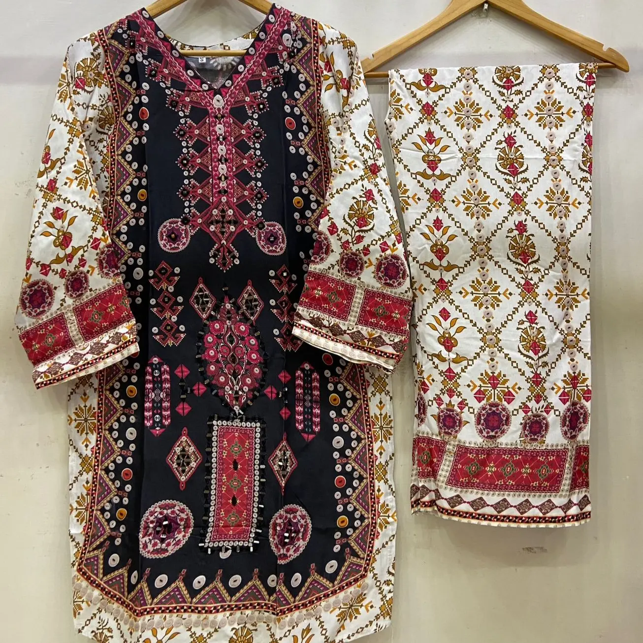 Kadınlar için Embroidered wear işlemeli Cortrai yüksek kalite Kurtis hindistan'da kadınlar için toptan fiyatlar \ Kurtis şık tasarımlar